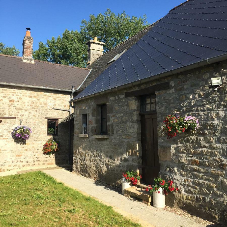 No 3 Route De Lingramiere Bed & Breakfast La Ferte-Mace Екстериор снимка